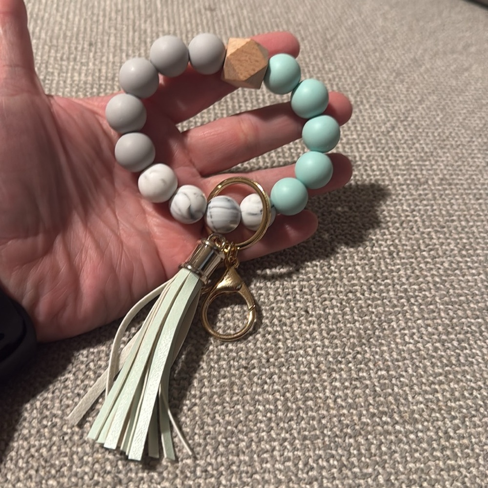 Elegant Beaded Keychain Bracelet